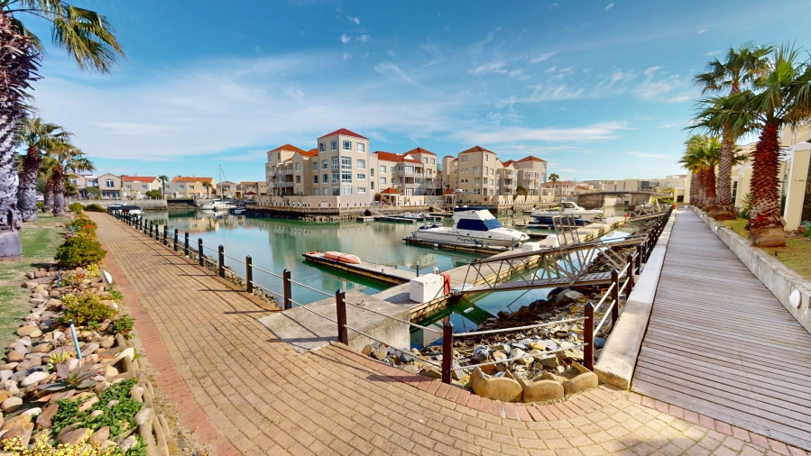 2 Bedroom Property for Sale in Harbour Island Western Cape